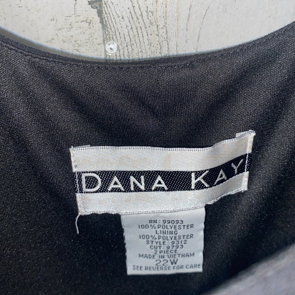 0701 Dana Kay Black Sleeveless Sheath Dress with Ruffled Hem - Picture 2 of 6